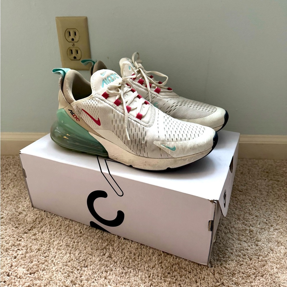 Women’s Nike air max 270